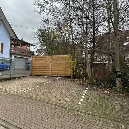Family-Apartment Mit Balkon, Kueche, Parkplatz & Waschmaschine Offenburg Exterior foto