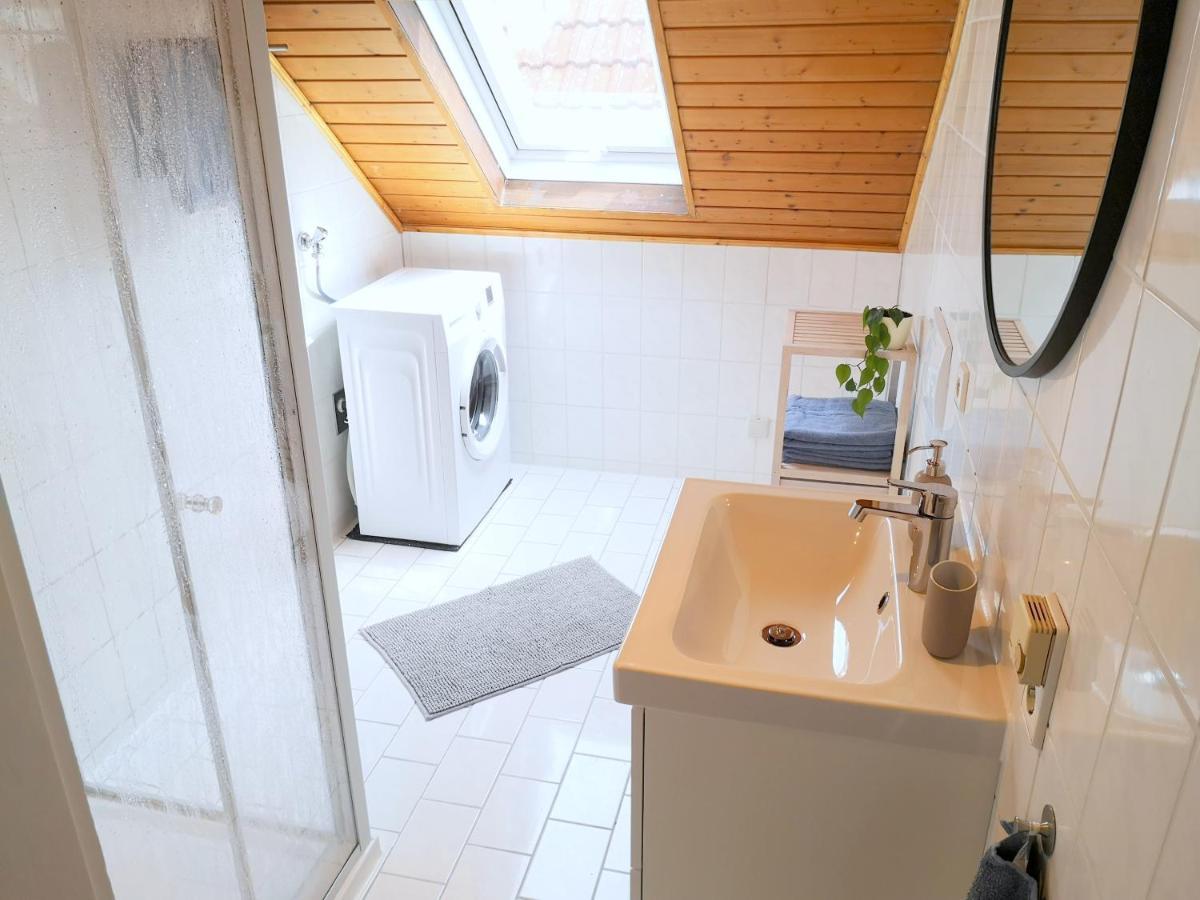 Family-Apartment Mit Balkon, Kueche, Parkplatz & Waschmaschine Offenburg Exterior foto